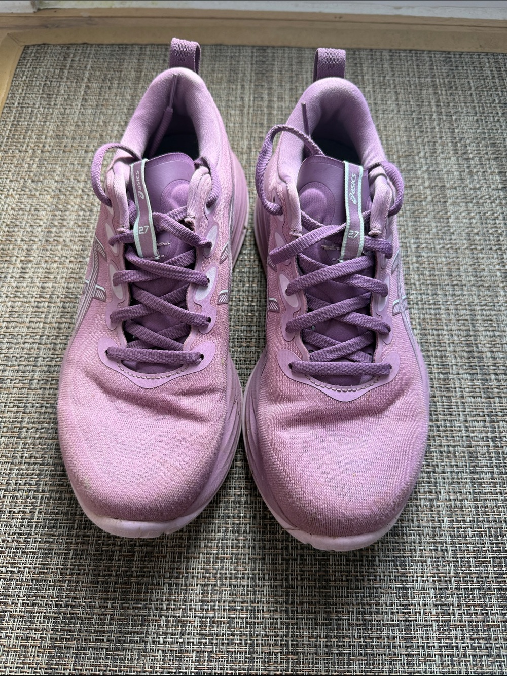 ASICS gel cumulus 27 Lightweight Lavender Women's Running Sneakers